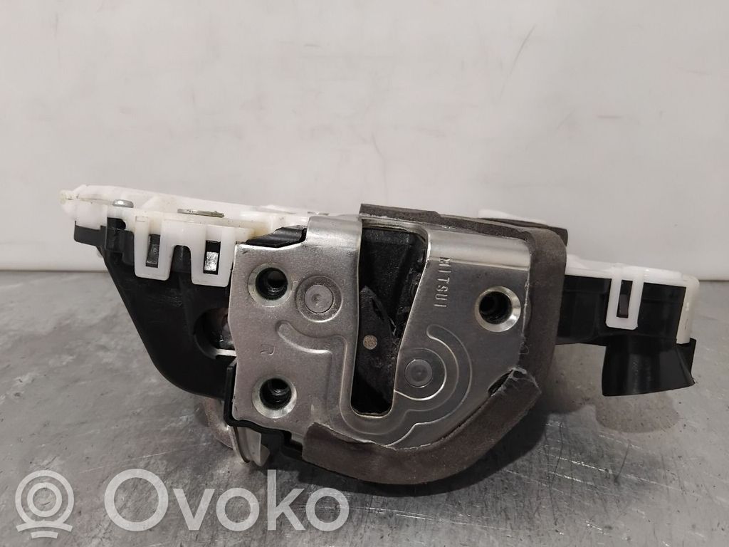 Toyota Yaris Türschloss vorne