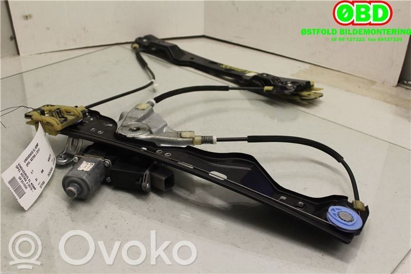 Opel Astra J Podnośnik szyby drzwi z silniczkiem 
