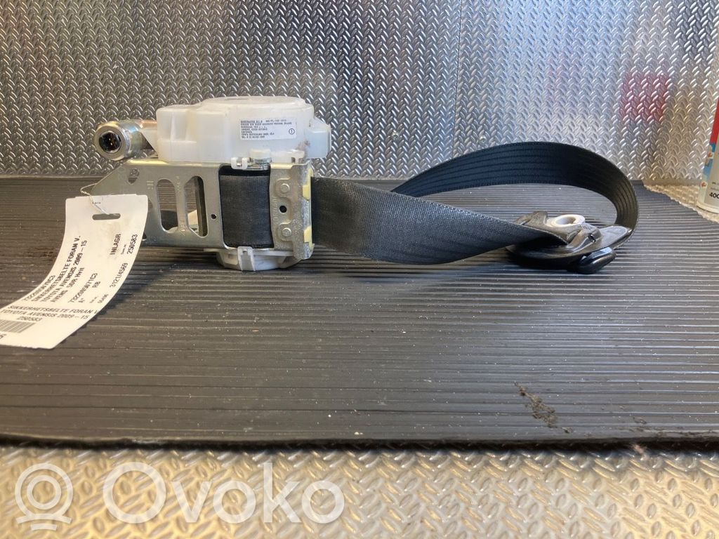 Toyota Avensis T270 Front seatbelt 