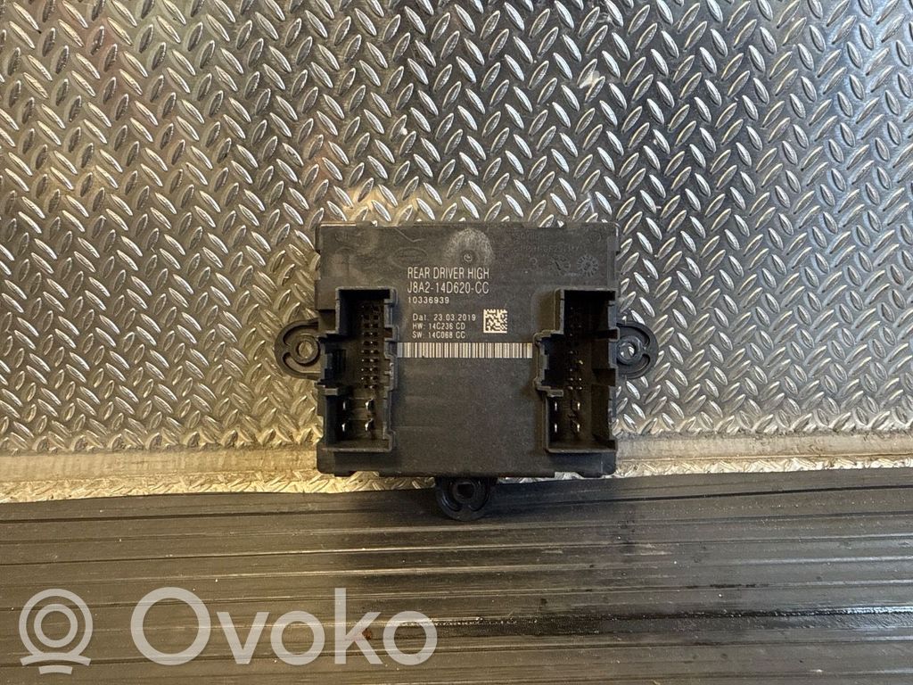 Oven ohjainlaite/moduuli   J8A214D620CC,T2H34480,J8A214D620CC,T2H34480