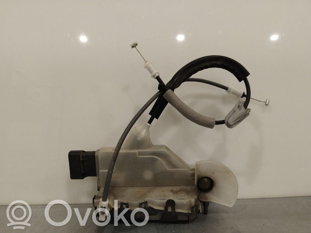 DS Automobiles 7 Crossback Etuoven lukko 