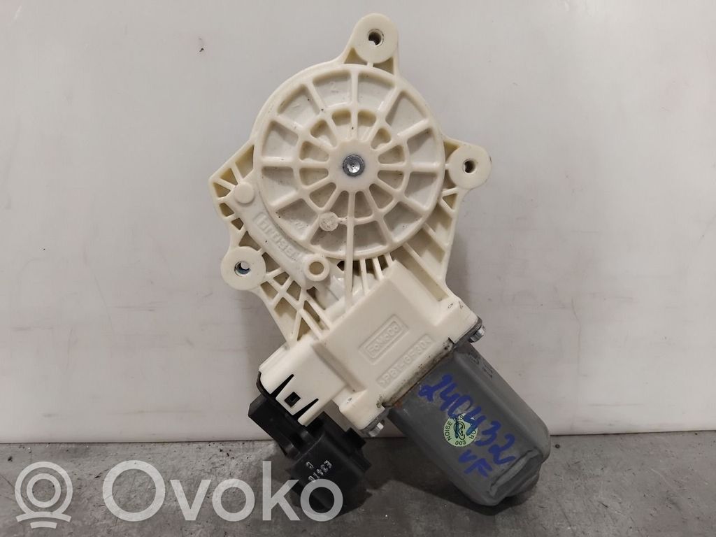 Ford Focus Podnośnik szyby drzwi z silniczkiem 