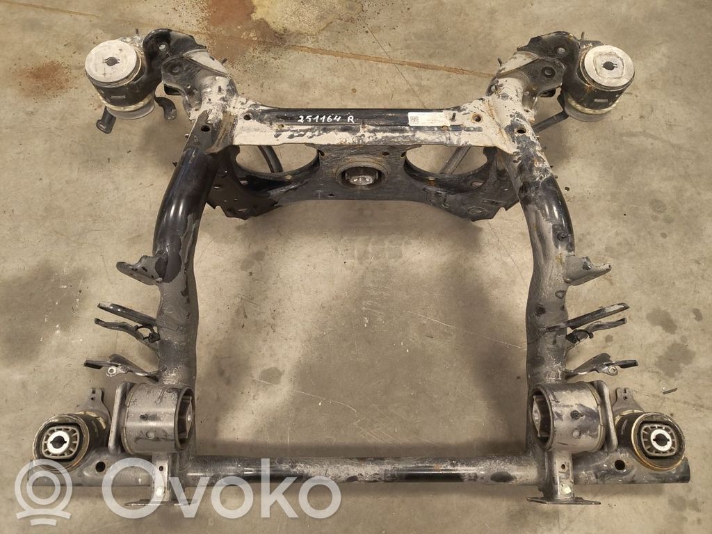 Volkswagen ID.4 Galinis traversas 