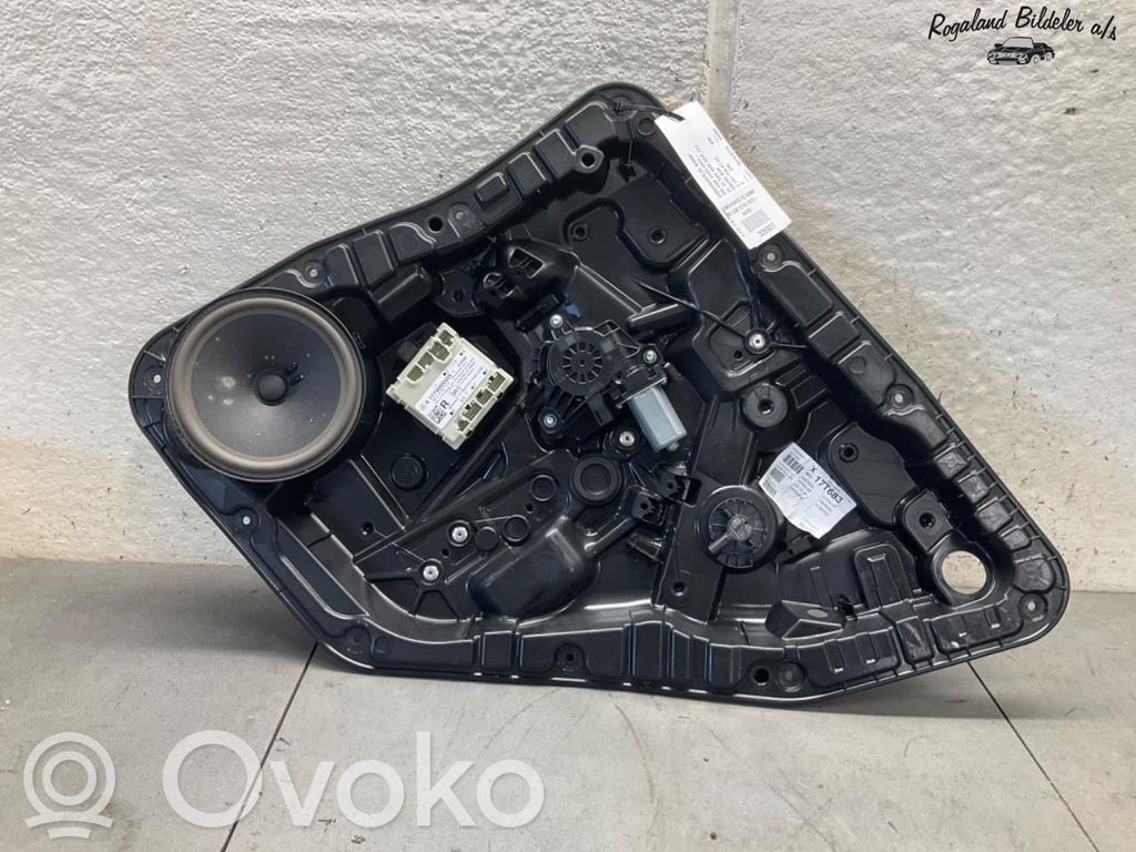 Mercedes-Benz EQB Alzacristalli elettrico della portiera anteriore