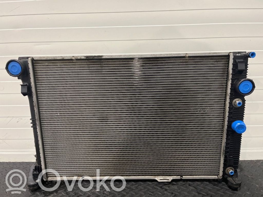Mercedes-Benz E W212 Radiator lichid răcire 