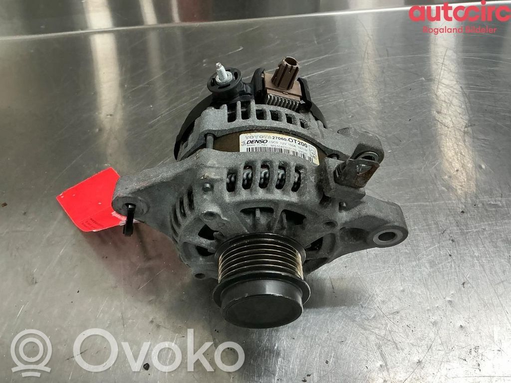 Toyota Auris E180 Generatorius 