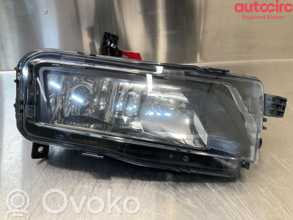 Volkswagen Caddy Światło przeciwmgłowe przednie 