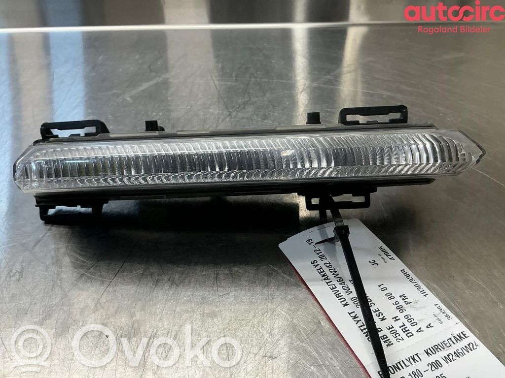 Mercedes-Benz B W246 W242 Передняя противотуманная фара 