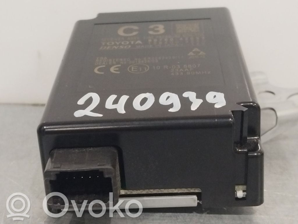 Toyota RAV 4 (XA40) Alte unități/module de control 