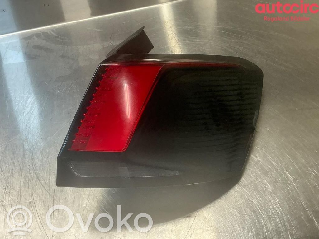 Peugeot 3008 II Lampă spate în caroserie 