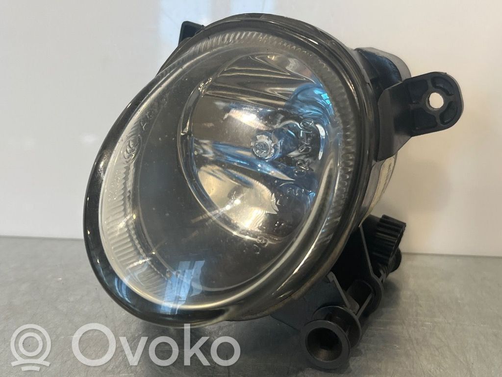 Volkswagen PASSAT CC Etusumuvalo 