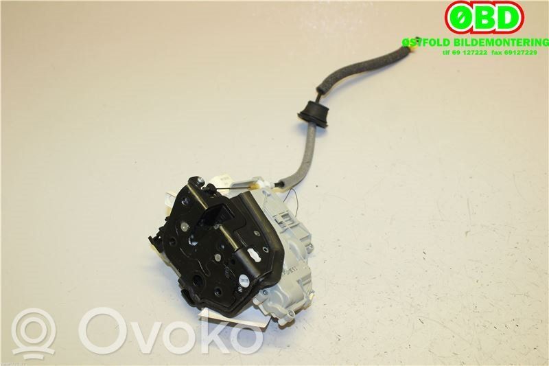 Audi A4 S4 B9 Serratura portiera posteriore