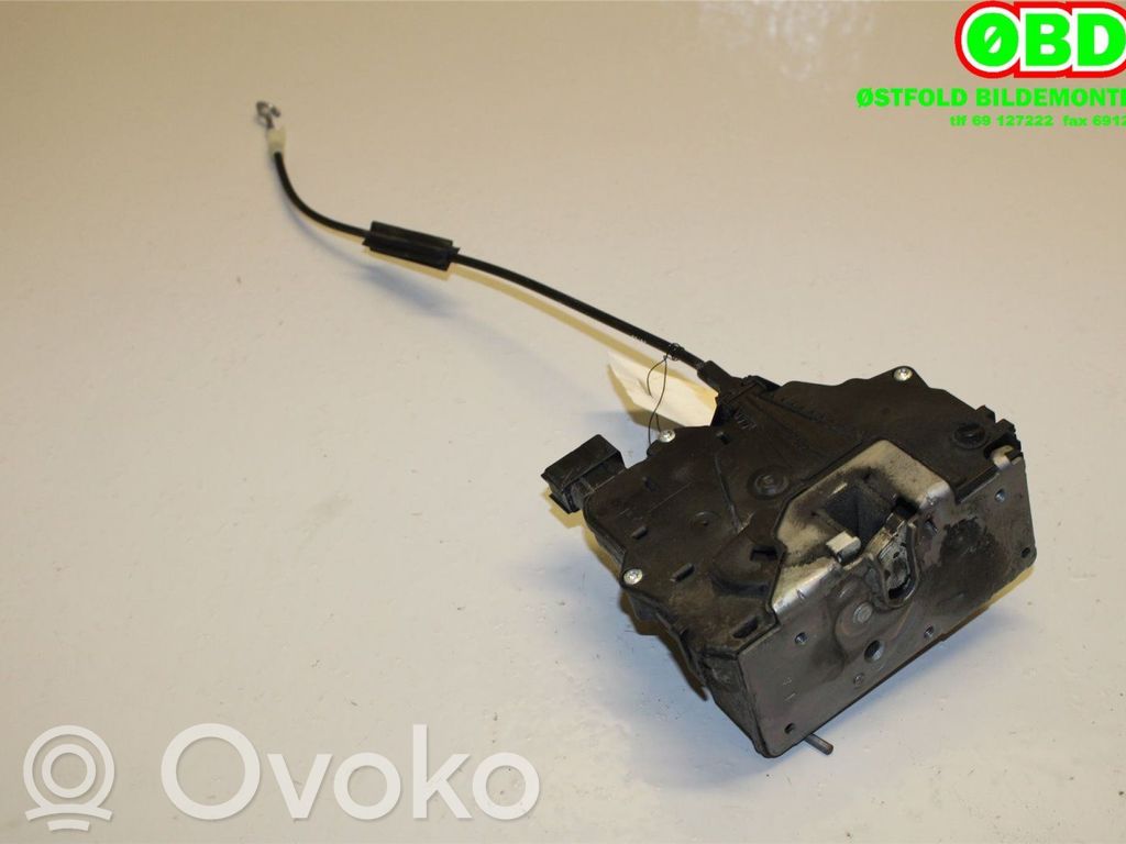 Opel Corsa D Zamek drzwi tylnych 