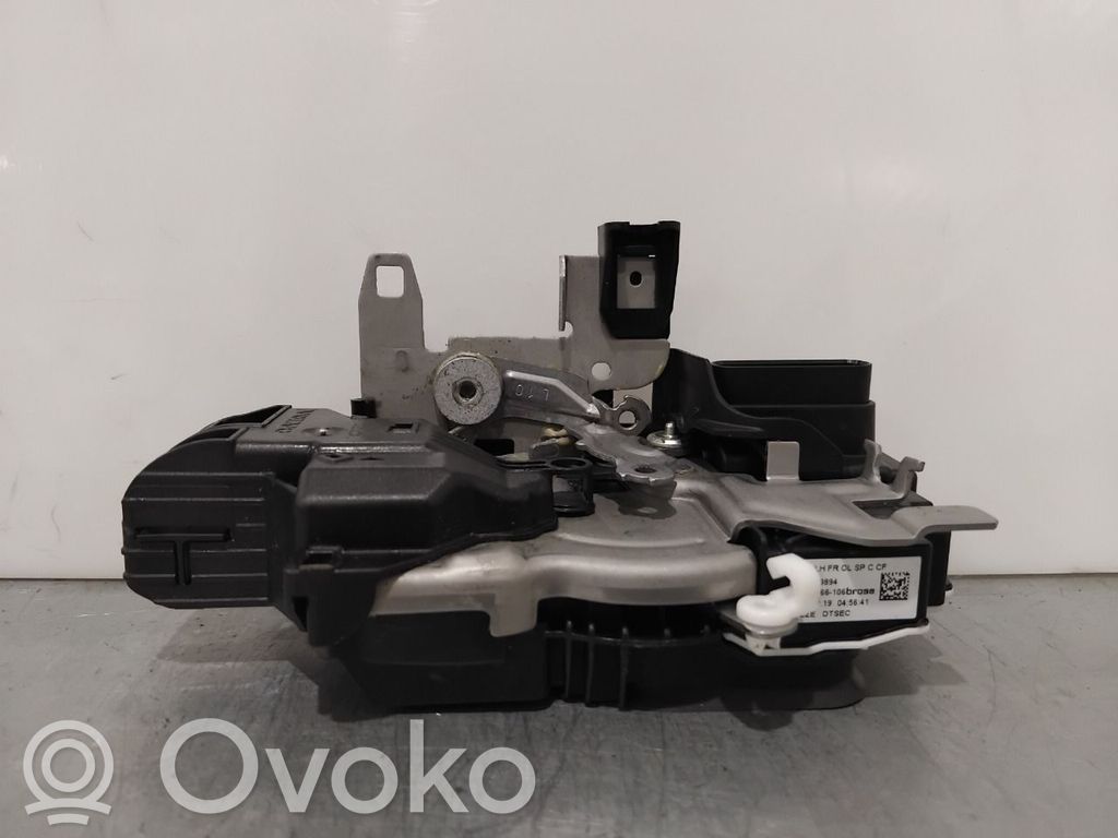 Volvo XC90 Serratura portiera anteriore 