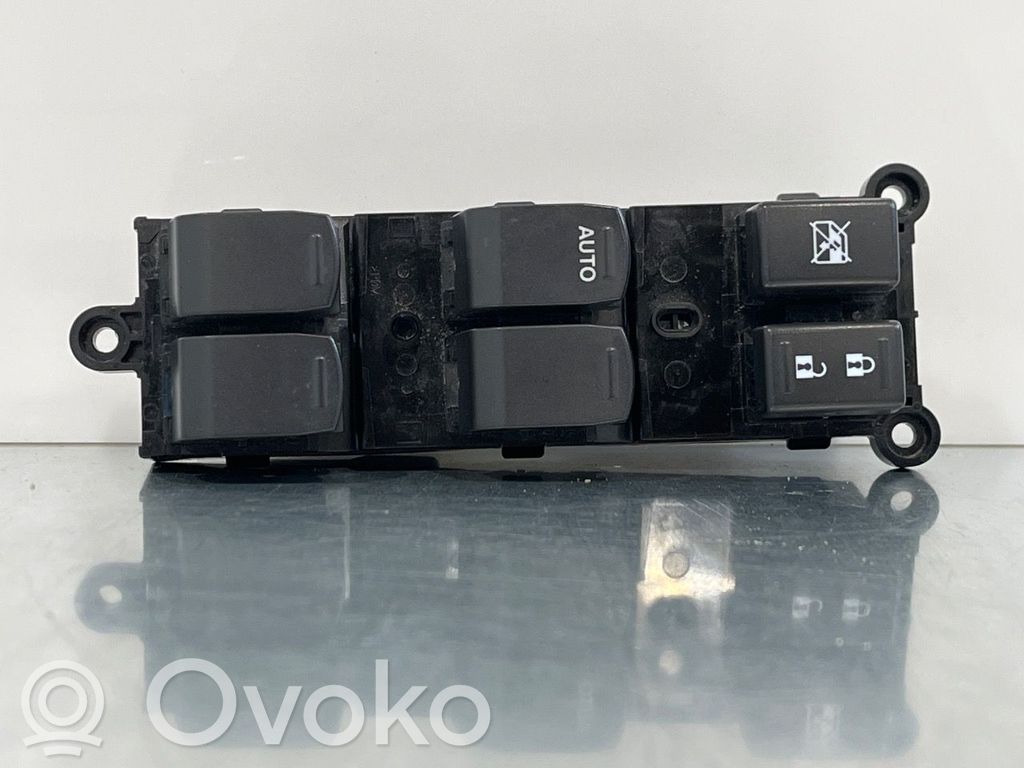 Suzuki Ignis Przyciski szyb 