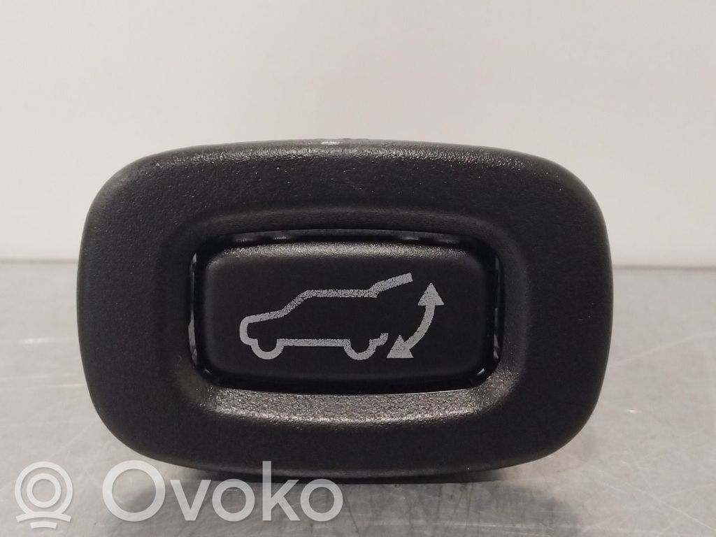 Mitsubishi Outlander Tailgate opening switch 