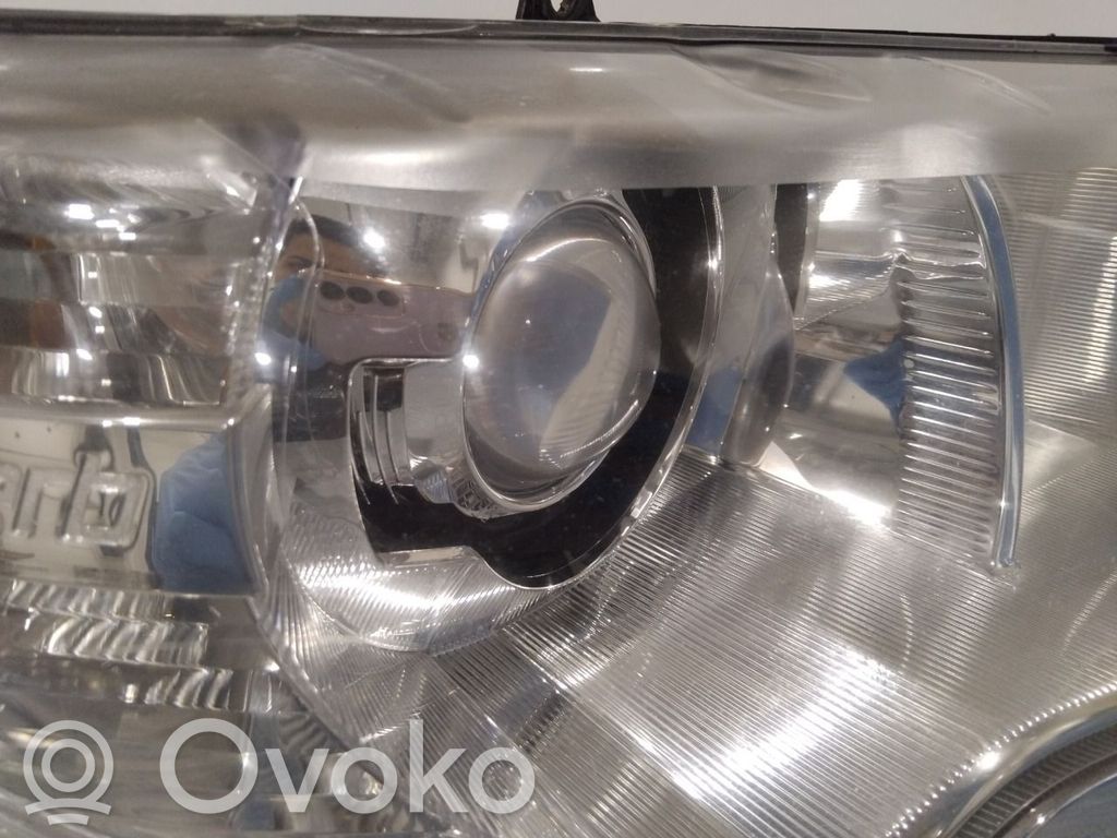 Skoda Superb B6 (3T) Phare frontale 