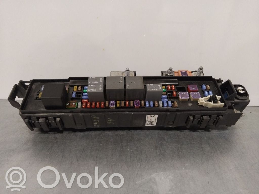 Tesla Model X Juego de caja de fusibles 