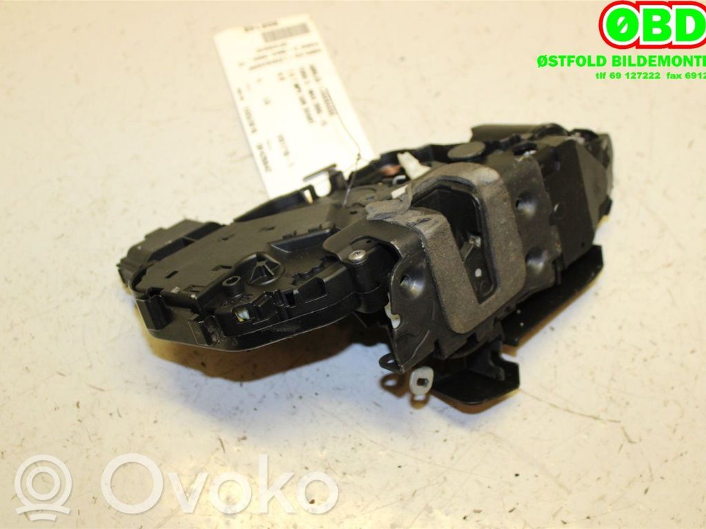 Ford S-MAX Takaoven lukko 