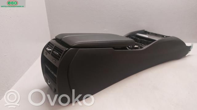 BMW 5 G30 G31 G38 Tunel środkowy 