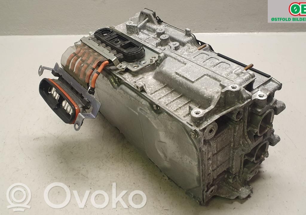 Toyota RAV 4 (XA50) Inversor/convertidor de voltaje