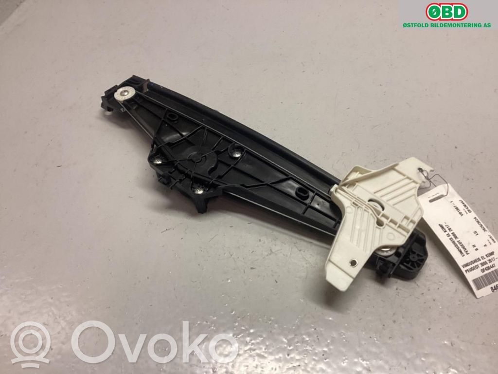 Peugeot 3008 II Alzacristalli elettrico della portiera anteriore