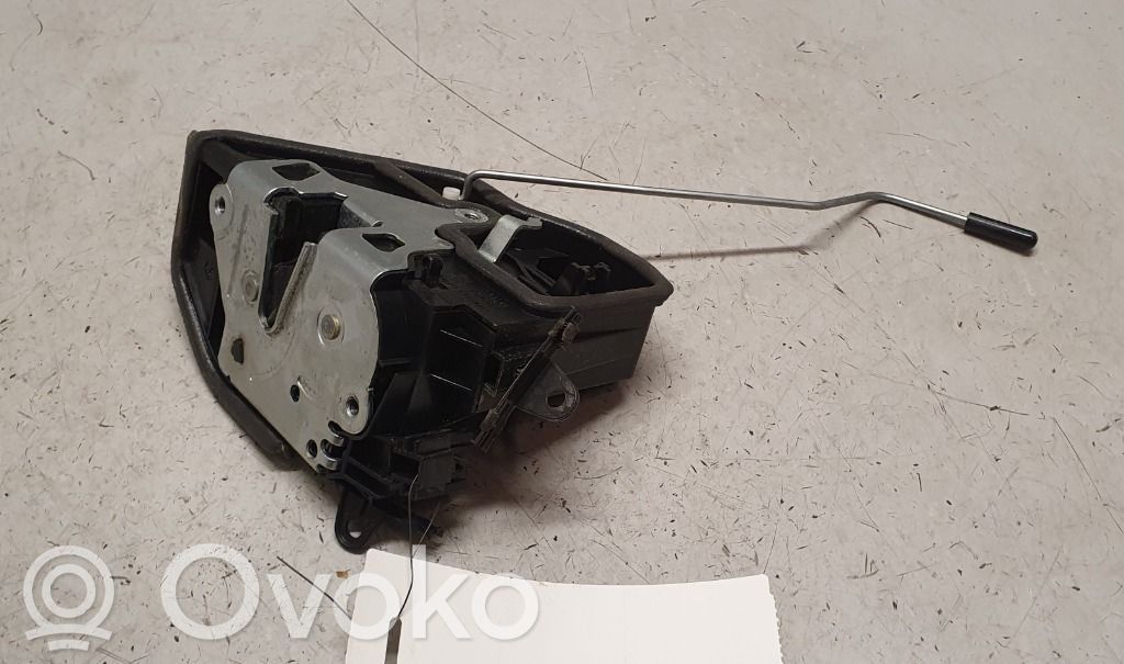 BMW X3 F25 Încuietoare ușă spate 