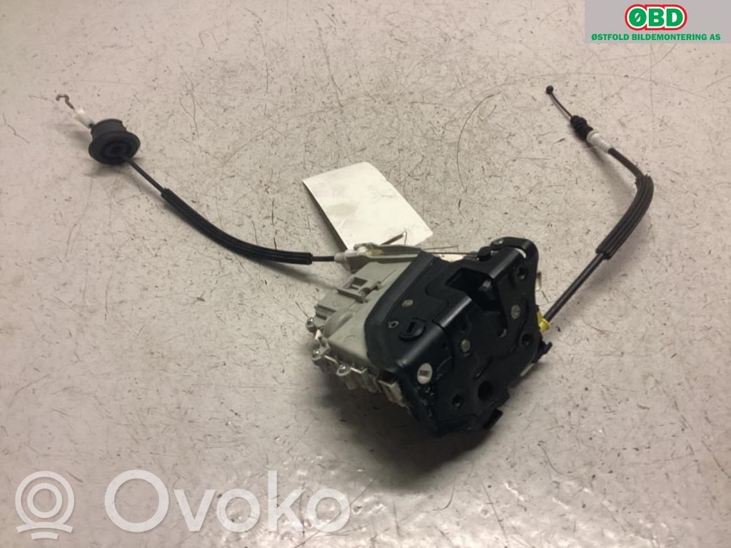 Audi A4 S4 B8 8K Serratura portiera posteriore