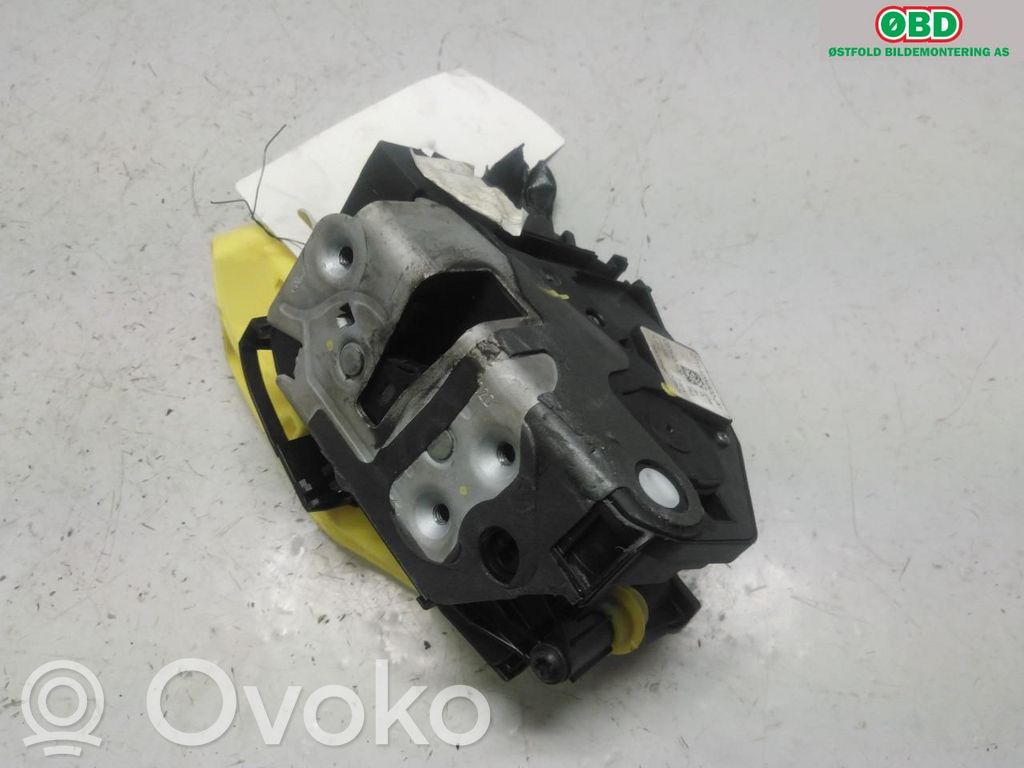 Ford Transit -  Tourneo Connect Etuoven lukko 