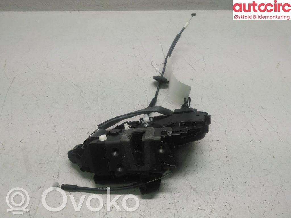 Land Rover Discovery 4 - LR4 Zamek drzwi tylnych