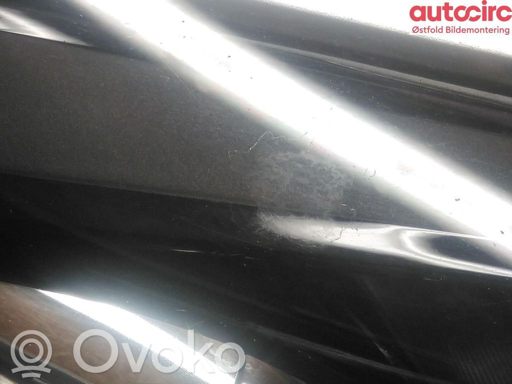 KIA Carens III Etusumuvalo 