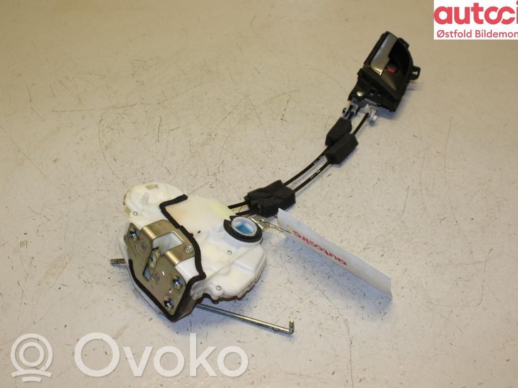 Honda CR-V Zamek drzwi tylnych 