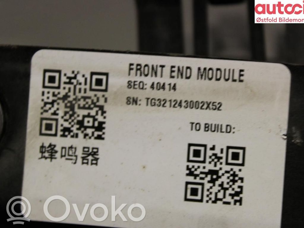 Tesla Model 3 Pas przedni 
