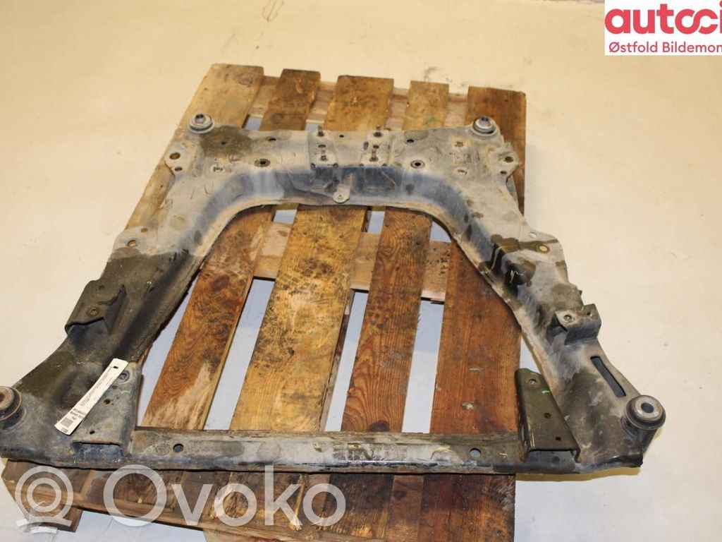Nissan NV200 Front subframe 