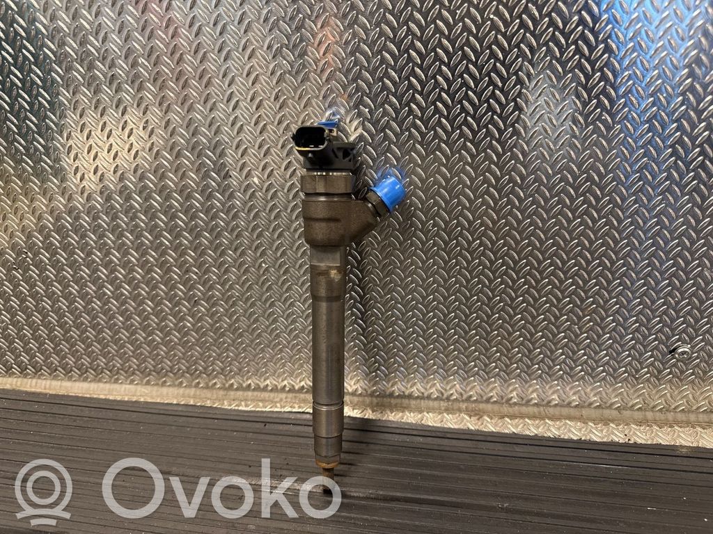 Nissan NV300 Polttoainesuutin