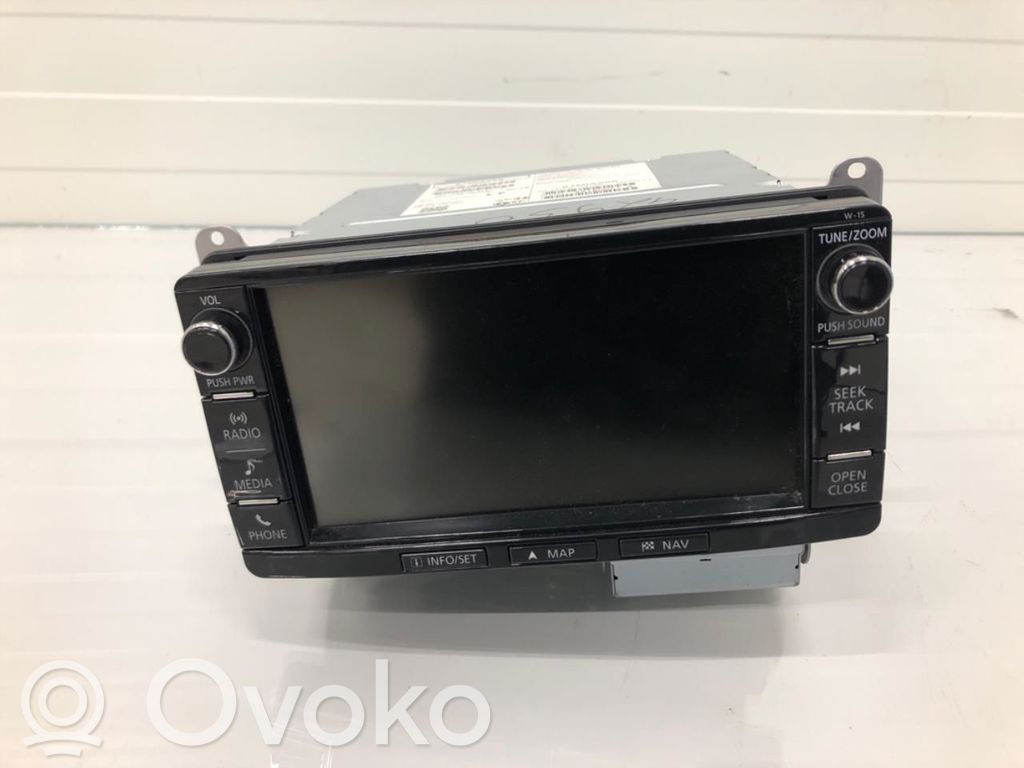 Mitsubishi Outlander Radio/CD/DVD/GPS head unit 