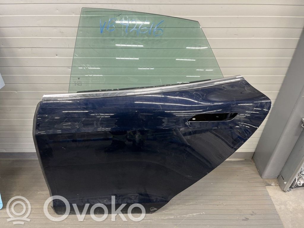 Tesla Model S Galinės durys 