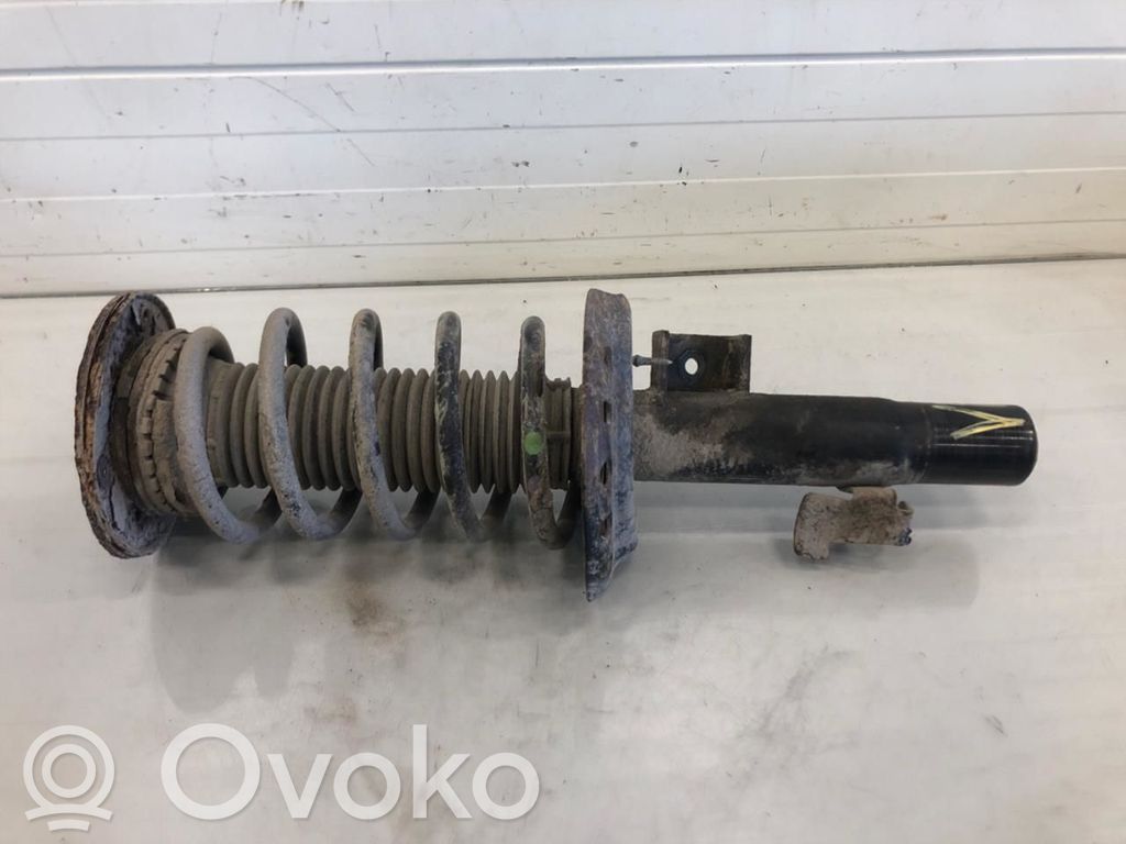 Volvo V70 Ansamblu amortizor cu arc față 