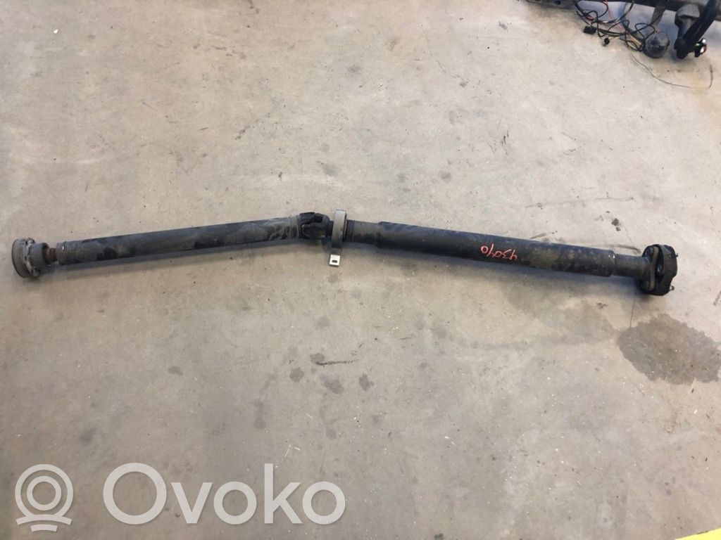 BMW 5 E60 E61 Kardanas komplekte 
