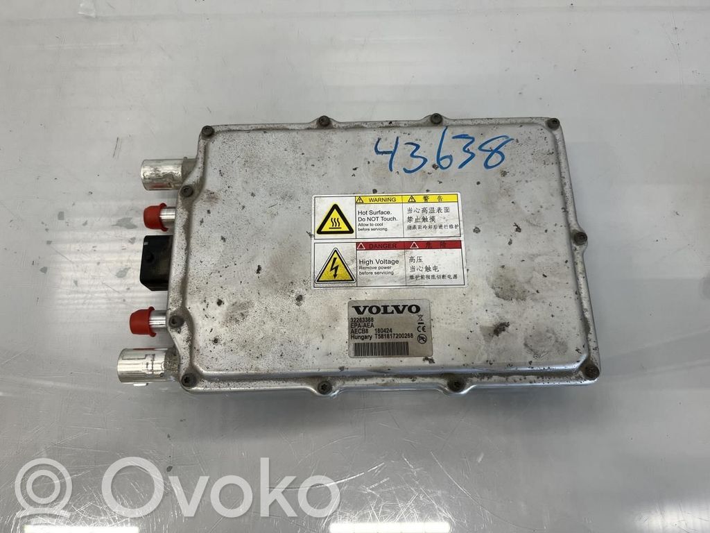Volvo XC90 Cargador de batería (opcional) 