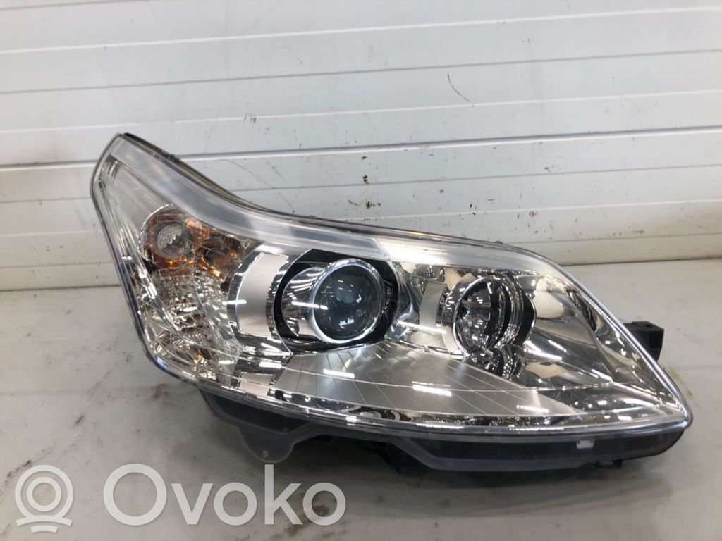 Citroen C4 I Lampa przednia 