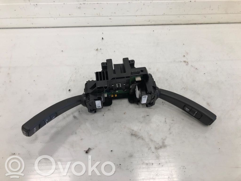 Multifunctional control switch/knob   31481775,31456045,31456042,31456042,31456045,31481775
