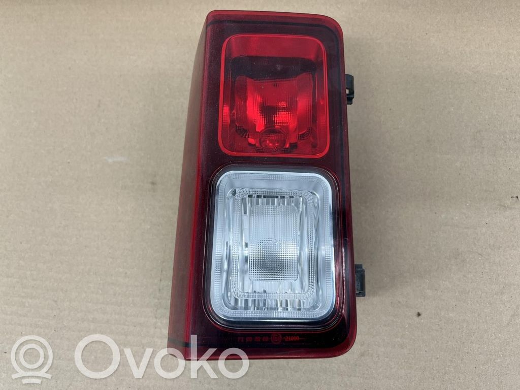 Nissan NV300 Rear/tail lights 