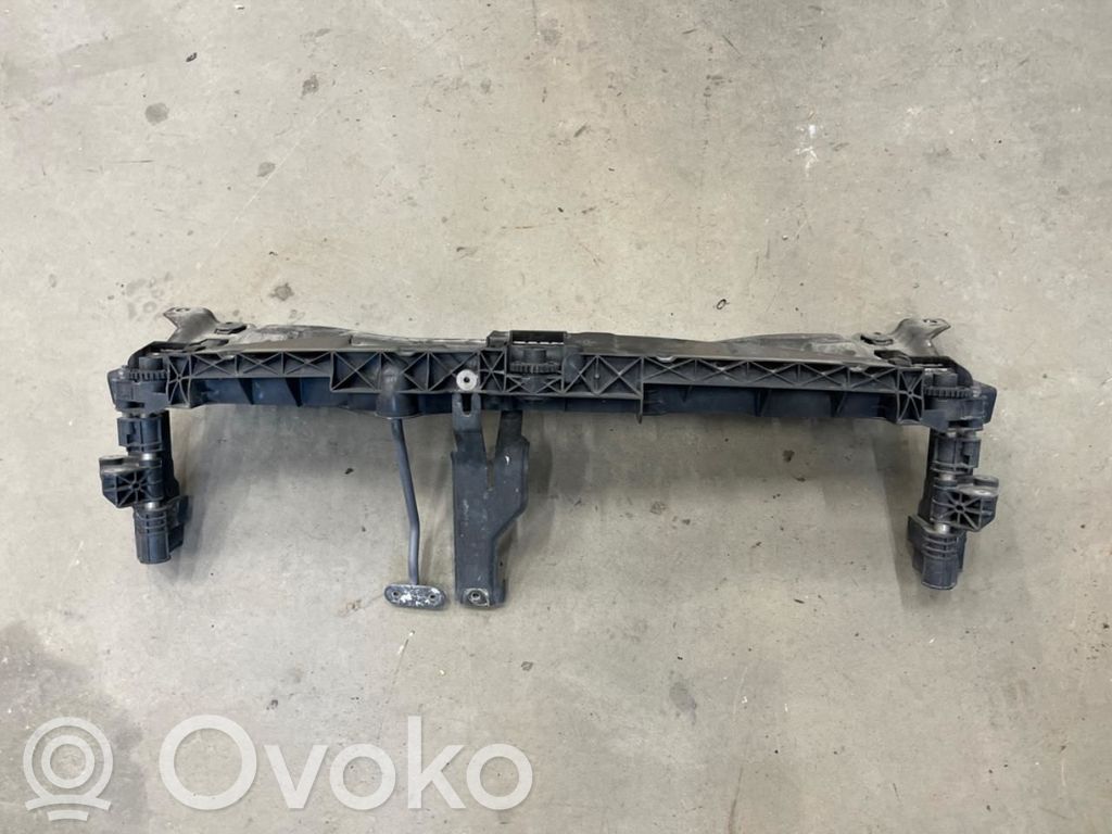 Mercedes-Benz E W212 Support de radiateur sur cadre face avant 