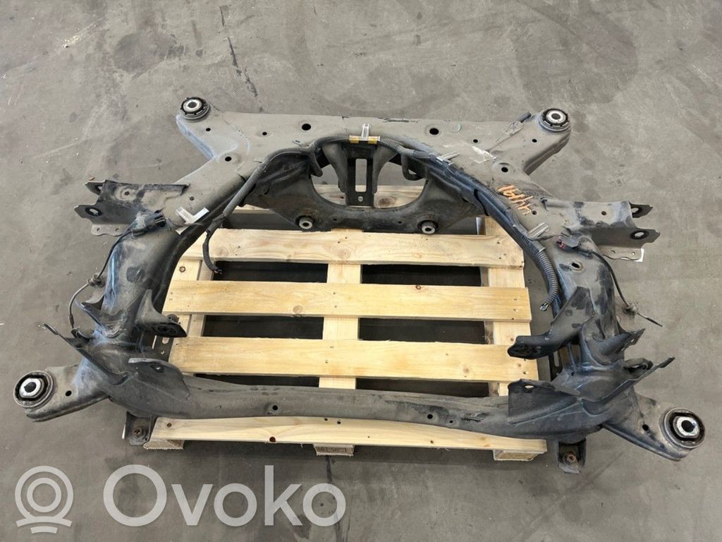 Galinis traversas   104458000D,104458000C,104458000D,104458000E,104458001D,20492