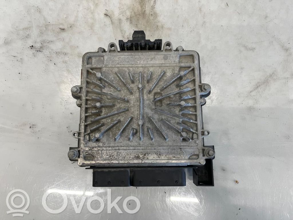 Volvo V70 Engine control unit/module ECU 