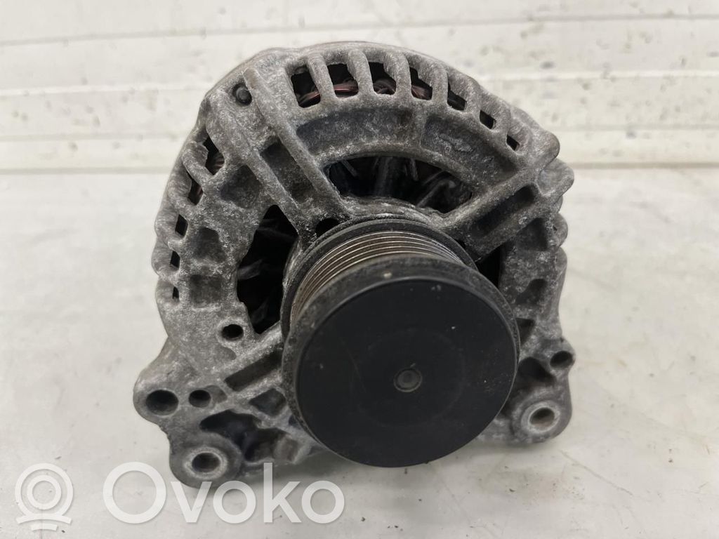 Volkswagen Golf VI Lichtmaschine 