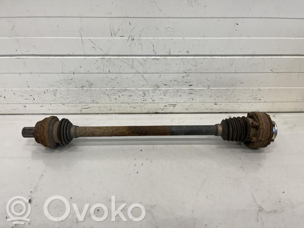 Takavetoakseli   5Q0501204A,5Q0501204AX,5Q0501204A,5Q0501204AX