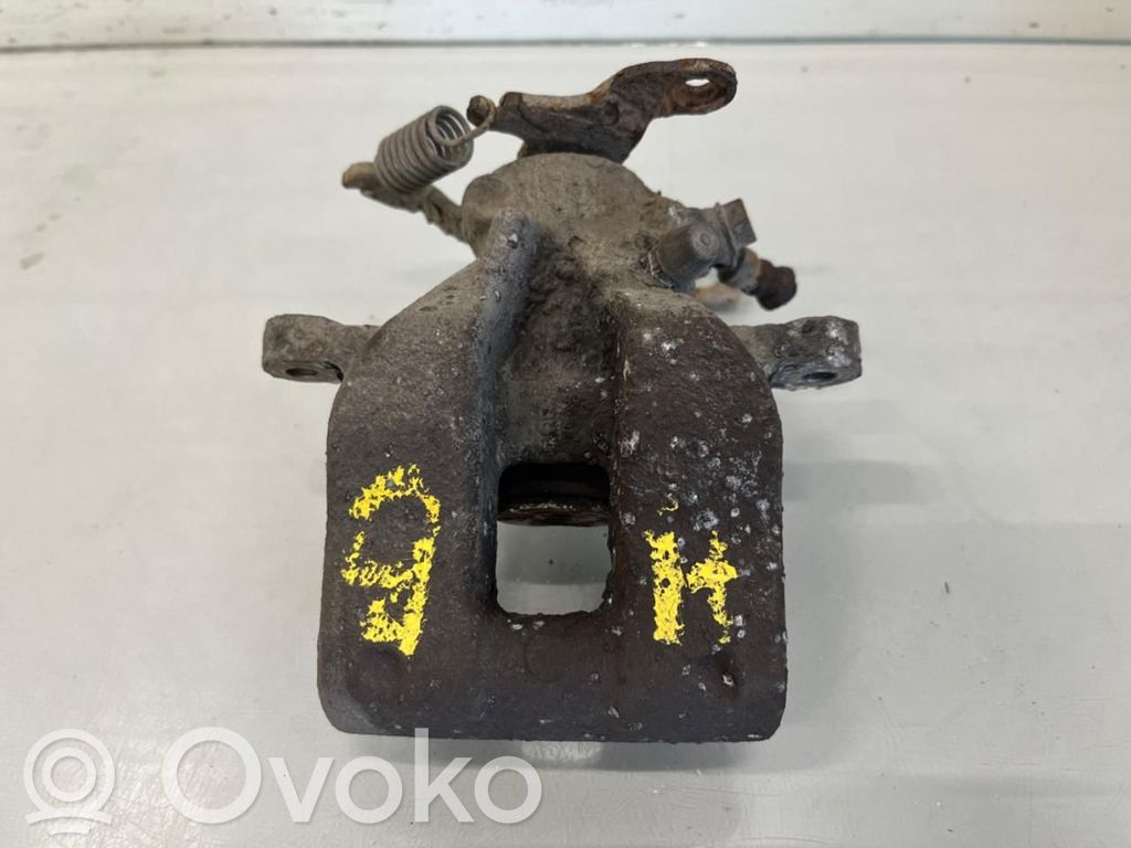 Toyota Avensis T270 Tylny zacisk hamulcowy 