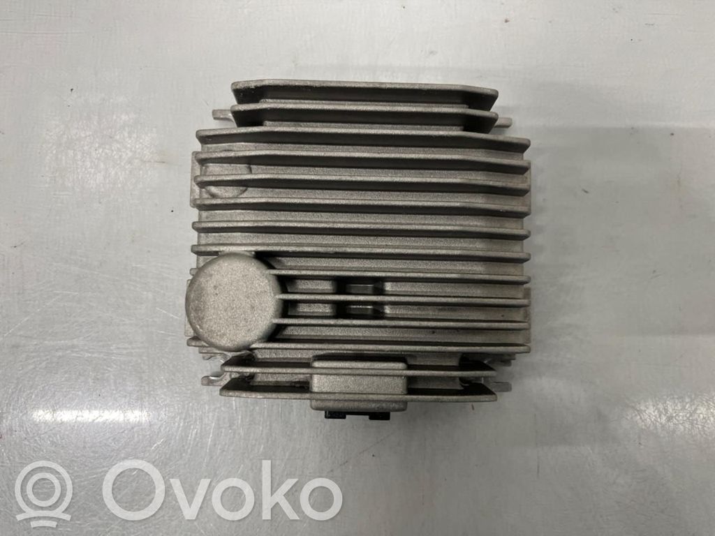 Porsche Taycan 9J1 Alte dispozitive 